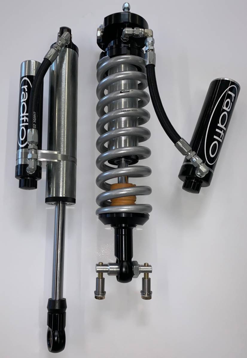 Radflo 2.5 Front Coilover Kit Chevy Colorado 2012+ 2" Lift Remote Res 6CC-002-0R