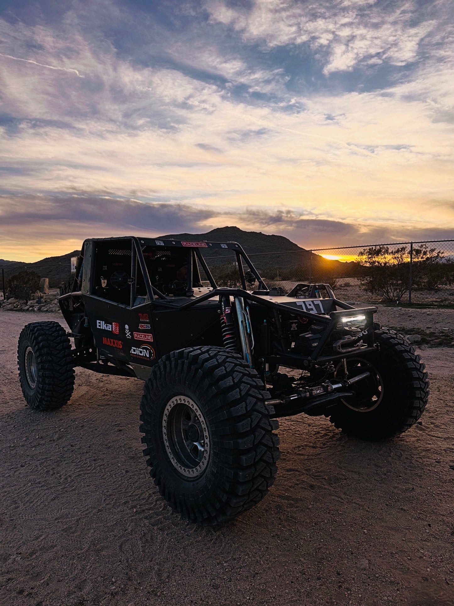 Elka 2.0 Off-Road Coilover Remote Reservoir Shock w/ Preload + Rebound + Hi/Low Compression Adjusters 16 in. Travel (20048) brand image 5